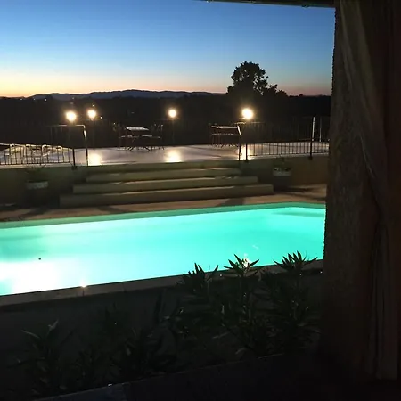 D'hotes La Vandolive Bed & Breakfast *